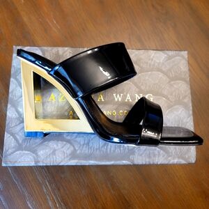 Azalea Wang-Black & Gold Heels 8.5